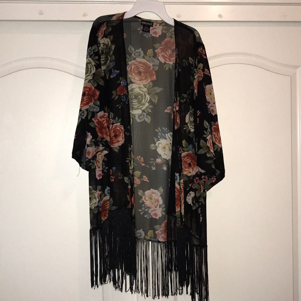 Long fringe kimono